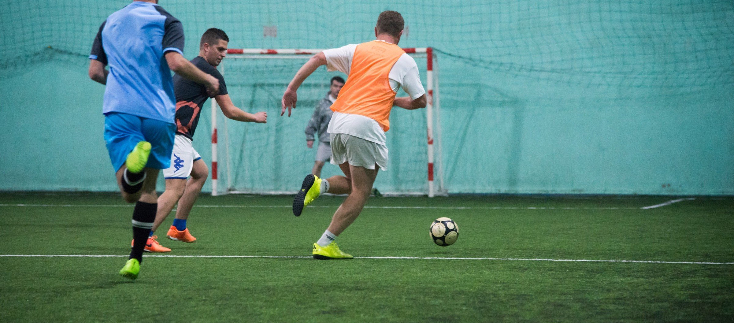 Naši korisnici igraju nogomet u dvorani